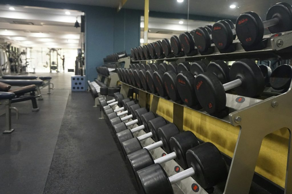 Freihantelbereich im Alvea Sportzentrum Weil am Rhein